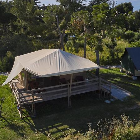 Suite Glamping Vicino Al Mare Piombino Ngoại thất bức ảnh