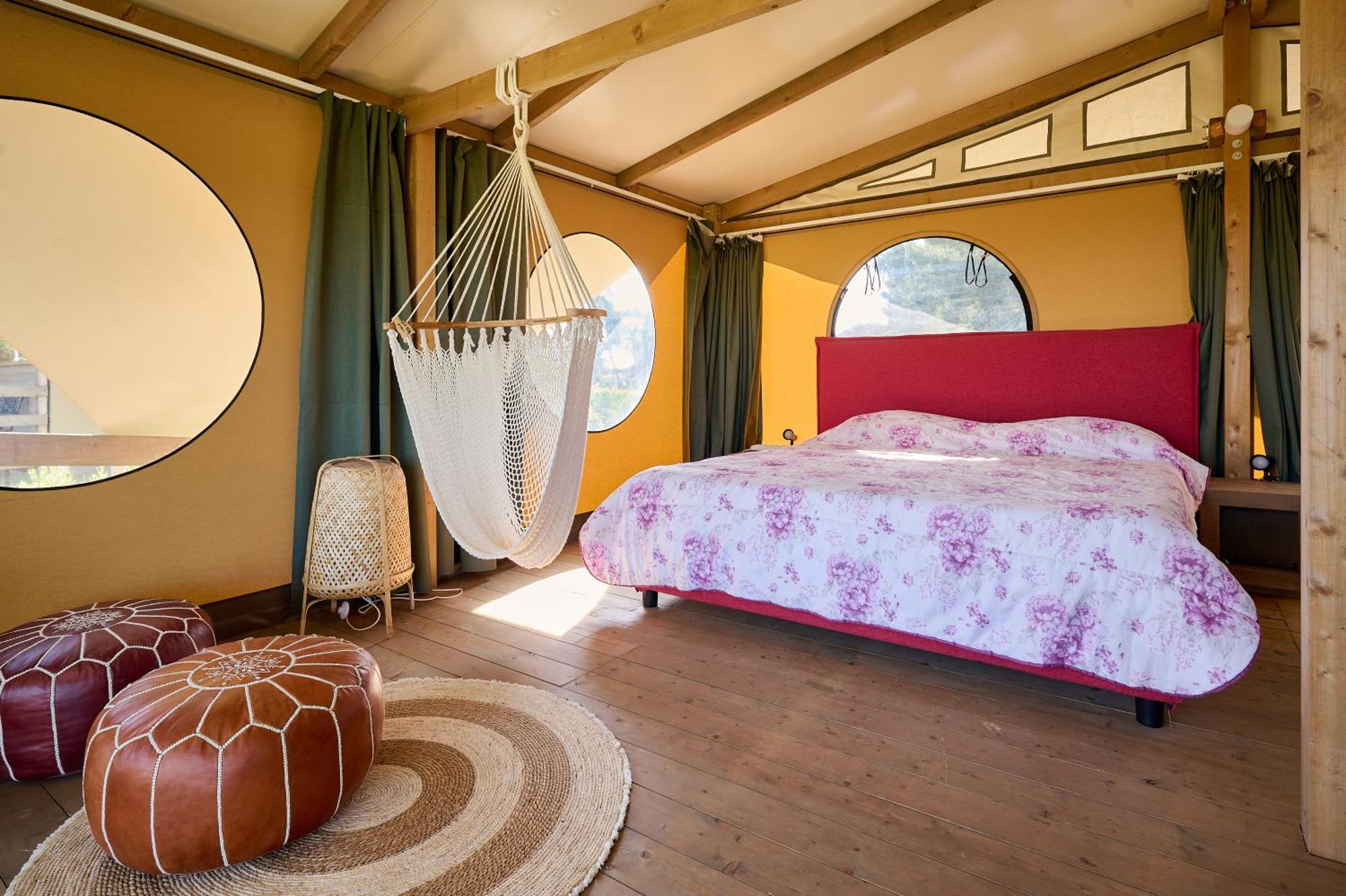 Suite Glamping Vicino Al Mare Piombino Ngoại thất bức ảnh