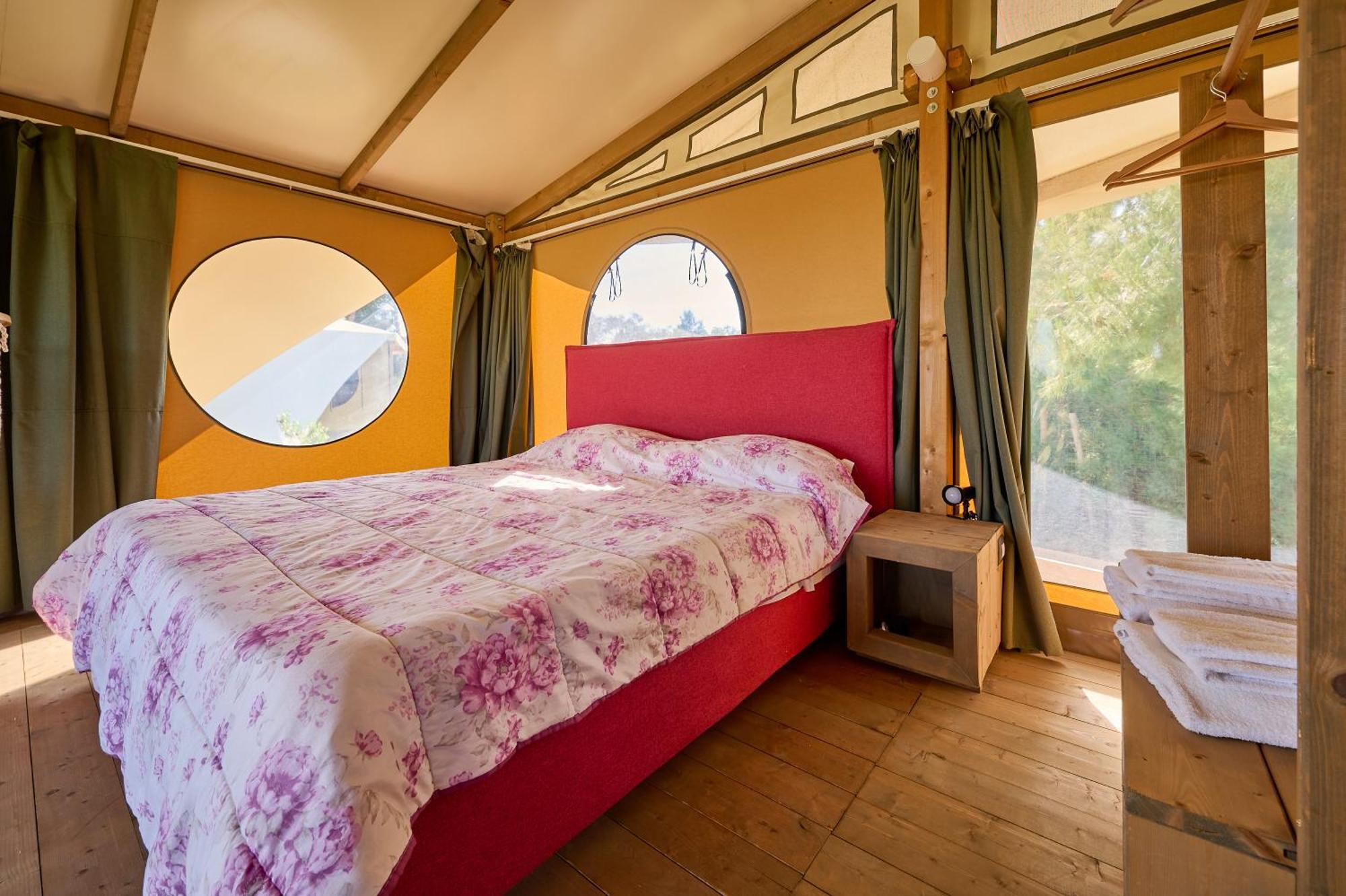 Suite Glamping Vicino Al Mare Piombino Ngoại thất bức ảnh
